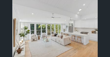 Charming family home near esteemed Laurel Avenue - Photo 4