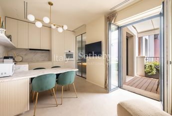 Elegant newly built apartment with terrace