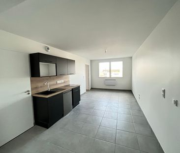 Location Appartement 2 pièces 43m² - Photo 3