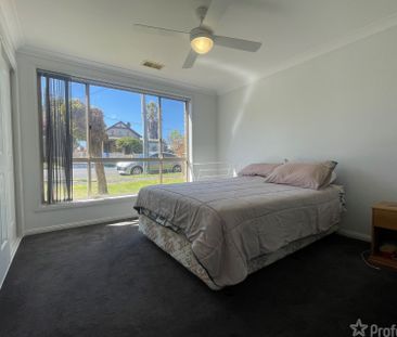 2/77 Autumn Street, Orange NSW 2800 - Photo 2