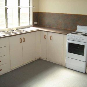Downstairs flat in town ! - Photo 3