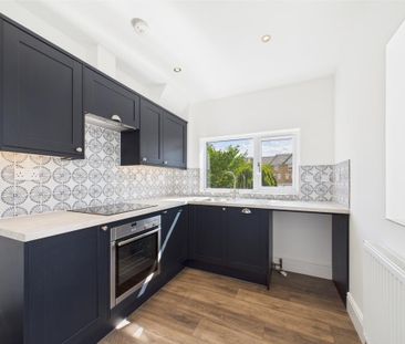 3 bedroom terraced house to rent - Photo 4