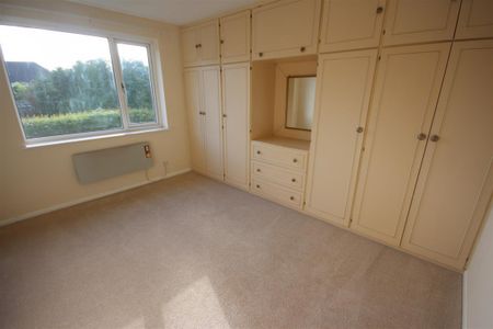 1 Bedroom Flat/Apartment To Let - Photo 5