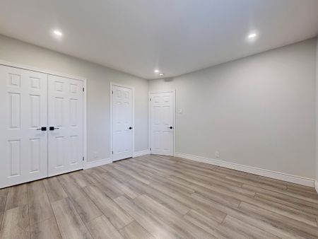 For Lease - 10 Vesper Court Unit# Main, Toronto, Ontario - Photo 2