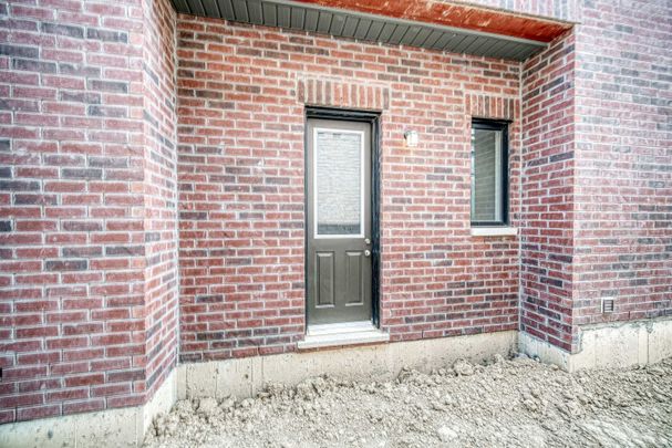 For Lease - 160 Winthrop Crescent, Vaughan, Ontario - Photo 1