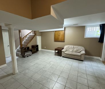 For Lease - 3690 Ellengale Drive, Mississauga, Ontario - Photo 5