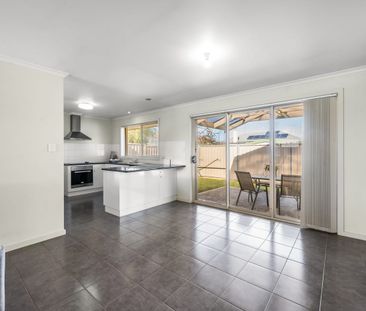 Well Located Unit with Everyday Convenience - Photo 4