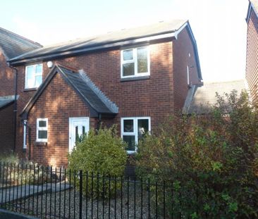 2 bedroom terraced house to rent - Photo 2
