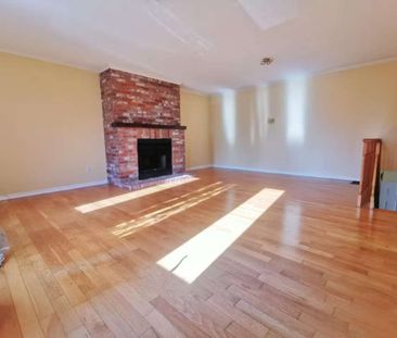 For Lease - 2673 Credit Valley Road Unit# Upper, Mississauga, Ontario - Photo 3