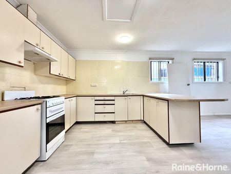 28 Baxter Road, Mascot, NSW 2020 - Photo 2