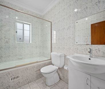 Spacious & Private Living in the Heart of Kingsgrove - Photo 4