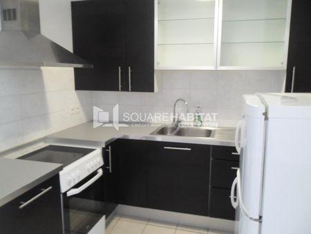 Location Appartement 2 pièces 53m² LILLE 59800 - Photo 3