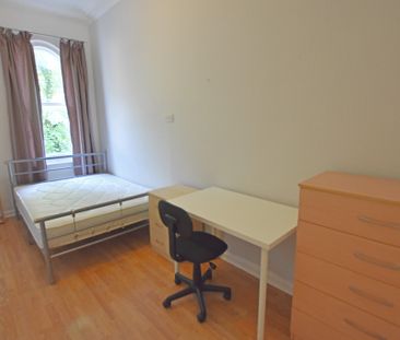 5 Bedroom Flat - Photo 6