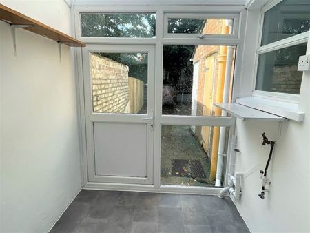 Eastleigh Road, Taunton - Photo 2