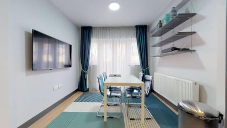 Studio to rent - Photo 2