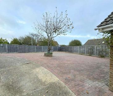 Willow Walk, Eastbourne, BN22 - Photo 2