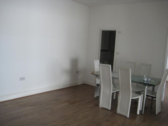 1 bedroom ground floor flat to rent - Photo 1