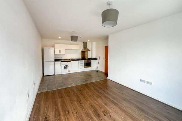 1 bedroom flat to rent - Photo 1