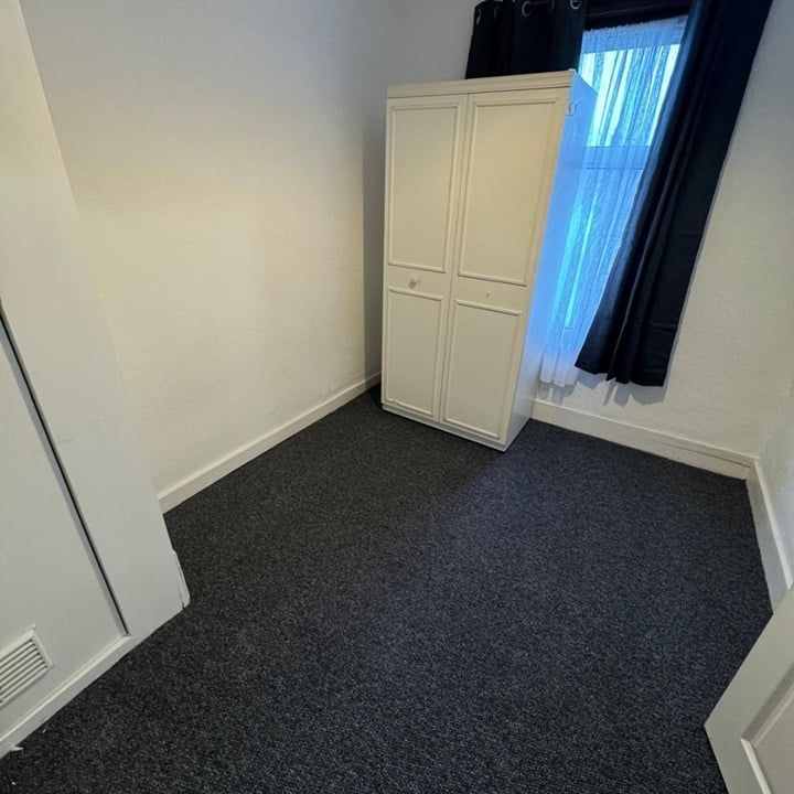 4 Bed Semi-Detached House, Chester Road, IG3 - Photo 1