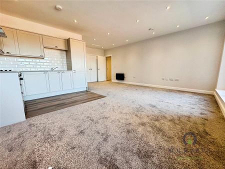 2 bedroom flat to rent - Photo 3