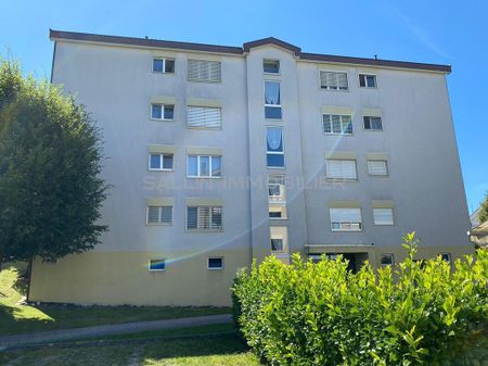 BEL APPARTEMENT DE 4 PIECES, EN SINGINE - Foto 2