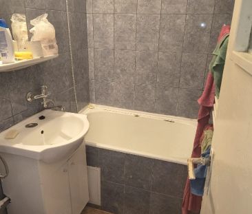 inchiriez apartament 2 camere - Photo 5