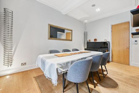 4 bedroom flat to rent - Photo 3