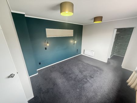 111 Woodman Drive, Tawa - Photo 4