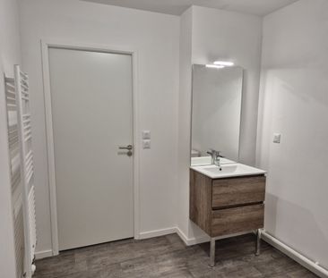 Location Appartement 2 pièces 48m² ARQUES 62510 - Photo 5