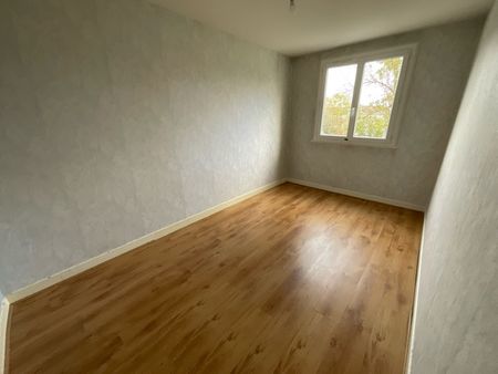 Location Appartement 2 pièces 48m² BOURGES 18000 - Photo 2