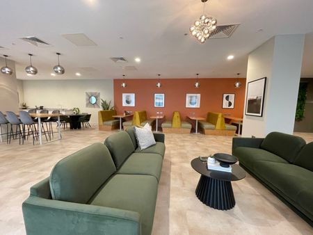 1 Bed Flat, Boulevard Plaza, B5 - Photo 5