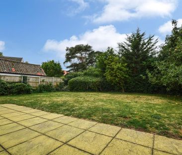 4 bedroom detached house to rent - Photo 6