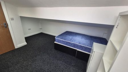 5 bedroom terraced house to rent - Photo 3