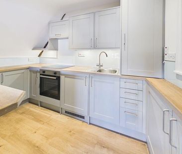 3 bedroom apartment to rent - Photo 1