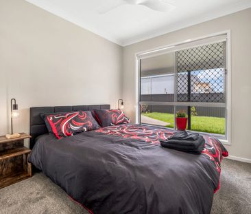 Contemporary Luxury | Fully Furnished | Beautifully Renovated 3-Bed... - Photo 5