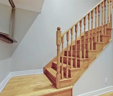 For Lease - 35 Wedgewood (first and second floor) Place, Vaughan, O... - Photo 3