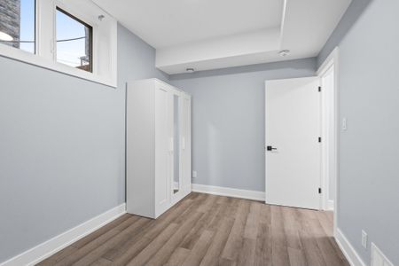 For Lease - 884 Byron Avenue Unit# B, Carlingwood - Westboro and Area, Ontario - Photo 2