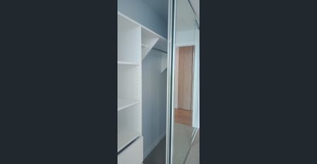 Elevated Living in the Sky – Chic Broadbeach Residence - Photo 2