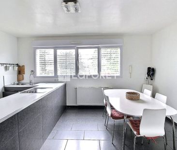 House - Photo 4