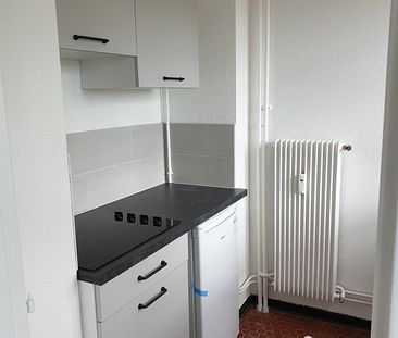 Appartement 1 pièce de 27 m² à Saint-Memmie (51470) - Photo 1