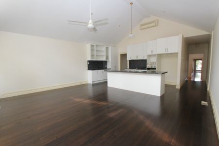 Thinking of selling? Contact our agent - Photo 4