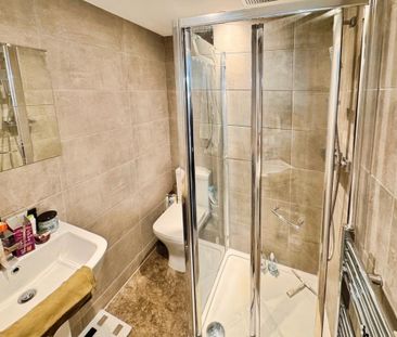 2 bedroom apartment to rent - Photo 5