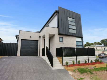 Luxury Family Home - Photo 4