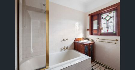 St Kilda Charmer - Photo 4