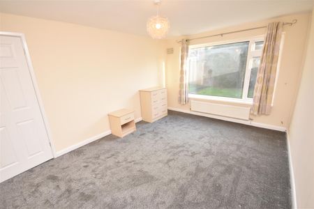 Darlington Crescent, Saughall, Chester - Photo 3