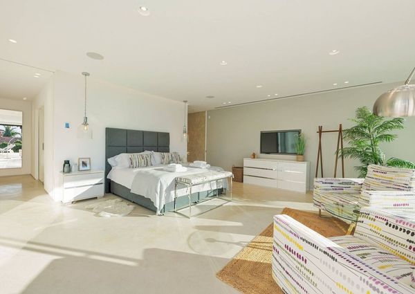 Luxury Villa for rent in Estepona, Spain