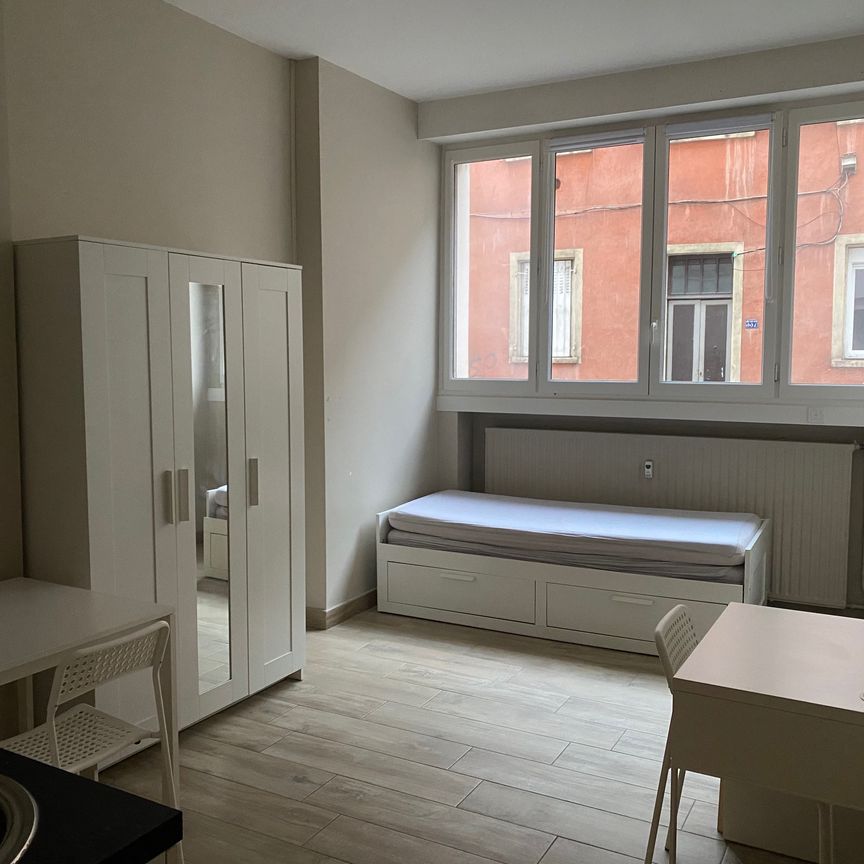 Location Appartement 1 pièce 19m² LYON 3ème - Photo 1