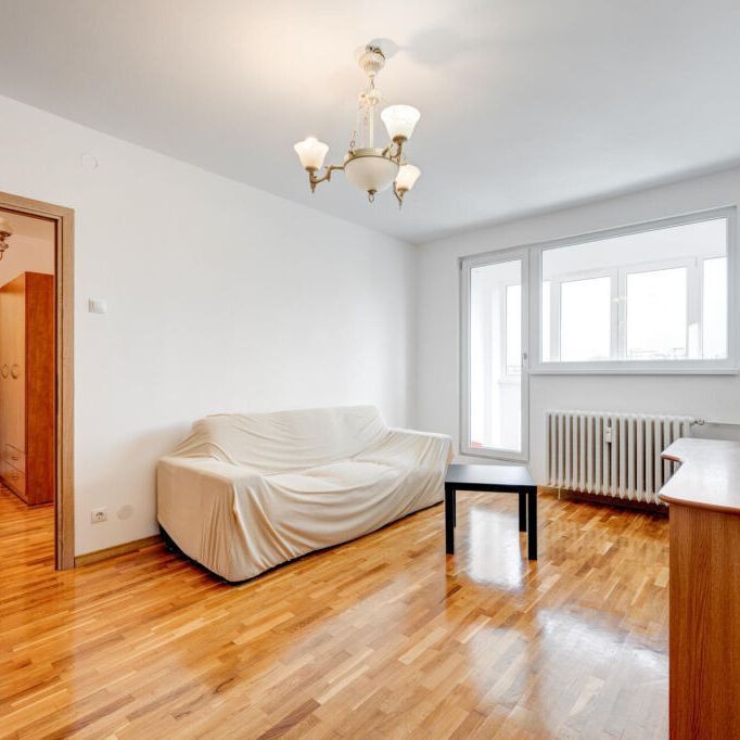 Apartament 2 camere, Titan, zona 1 Decembrie - Photo 1