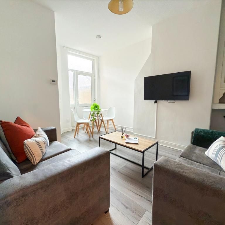 4 bedroom house to rent - Photo 1