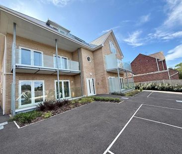2 bedroom block of apartments to rent - Photo 3